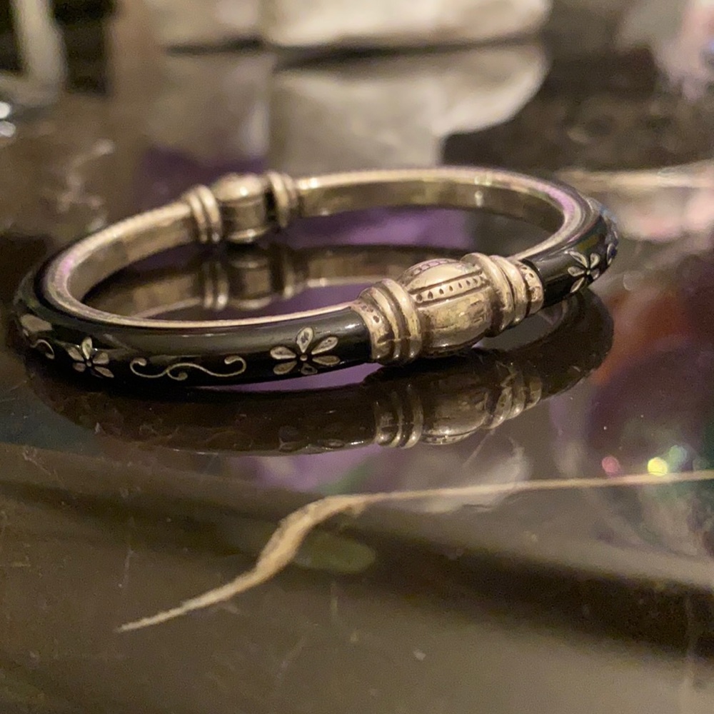 Brighton black lacquer bracelet with white design